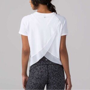 Lululemon Quick Pace Short Sleeve off white size 4
